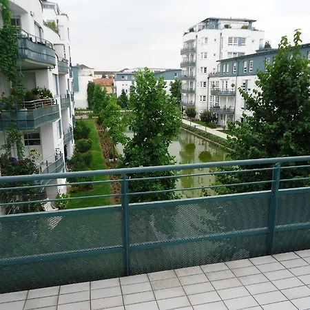 Btt Serviced Apartmán Řezno
